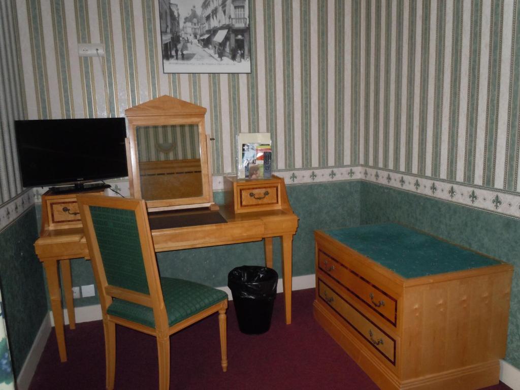 La Croix Blanche Hotel Montrichard Room photo