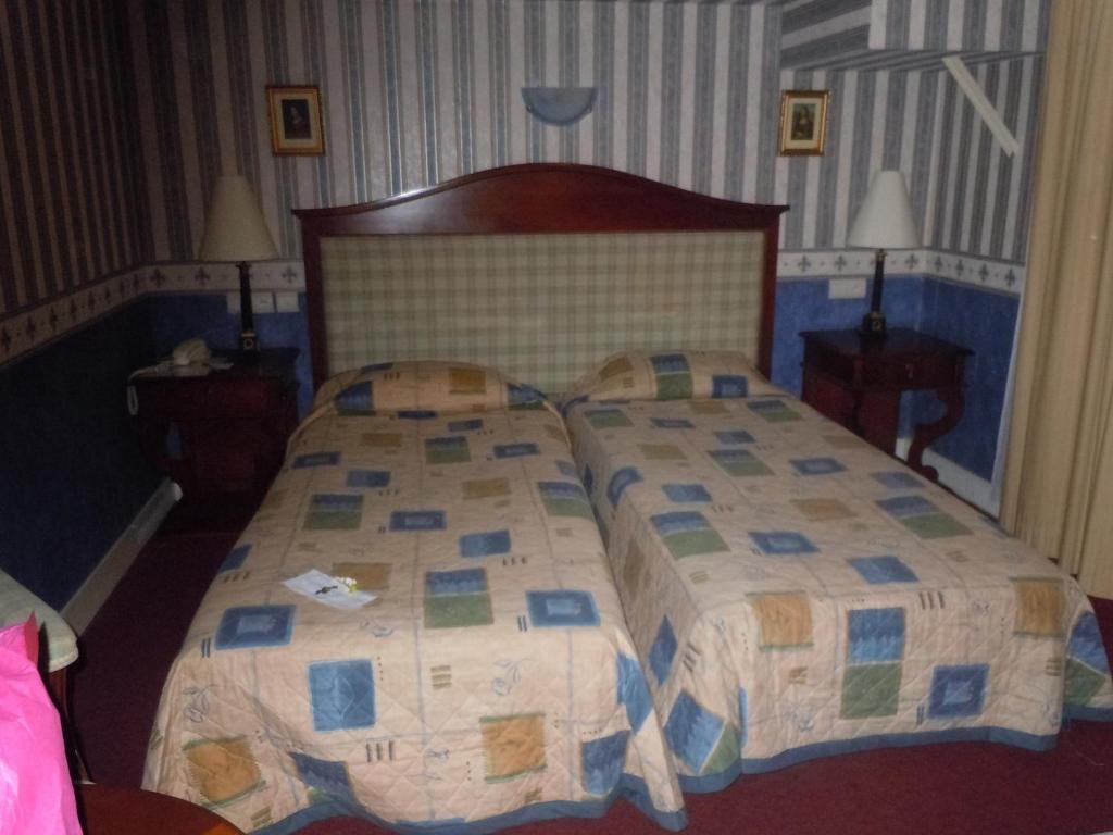 La Croix Blanche Hotel Montrichard Room photo
